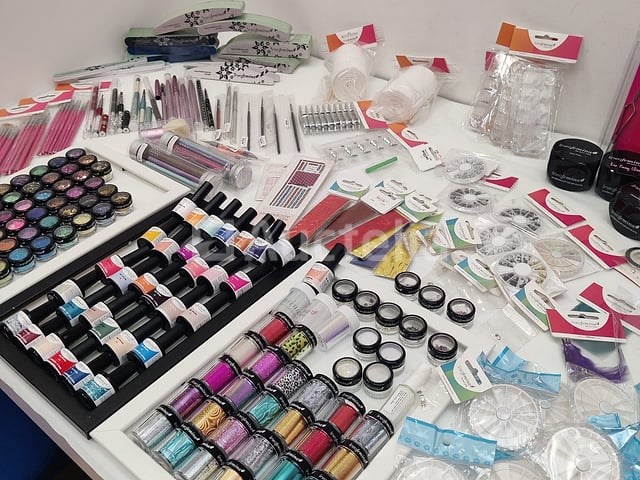Nagelvoorraad: nail art & uv/led-gels • 398 items • 243 ref. - afbeelding 7 van  14