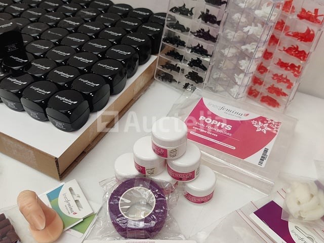 Nagelvoorraad: nail art & uv/led-gels • 398 items • 243 ref. - afbeelding 11 van  14