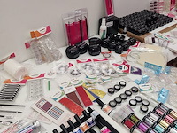 Nagelvoorraad: nail art & uv/led-gels • 398 items • 243 ref. - afbeelding 12 van  14