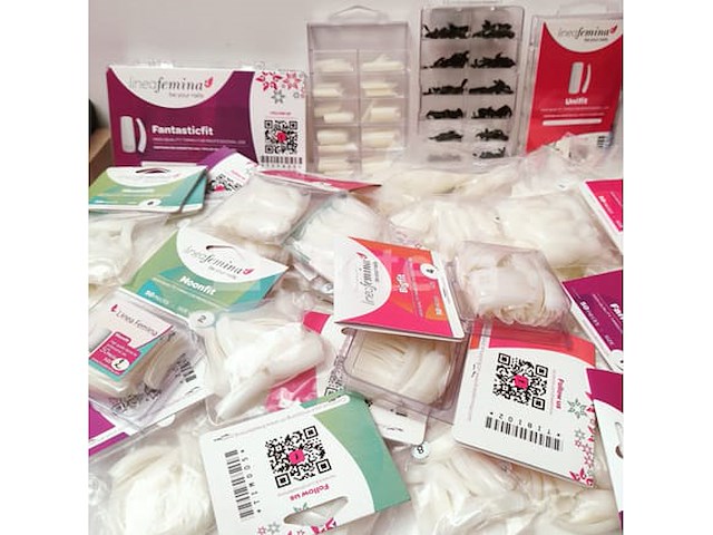 Nagelvoorraad: nail art & uv/led-gels • 423 items • folies - afbeelding 7 van  21