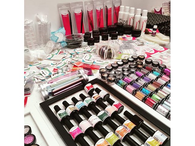 Nagelvoorraad: nail art & uv/led-gels • 423 items • folies - afbeelding 1 van  21
