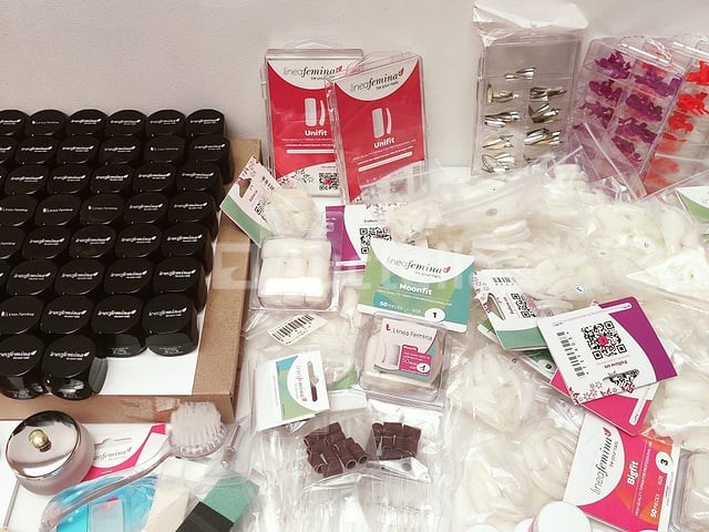 Nagelvoorraad: nail art & uv/led-gels • 424 items • 226 ref. - afbeelding 10 van  29