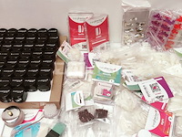 Nagelvoorraad: nail art & uv/led-gels • 424 items • 226 ref. - afbeelding 10 van  29