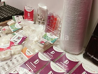 Nagelvoorraad: nail art & uv/led-gels • 424 items • 226 ref. - afbeelding 1 van  29