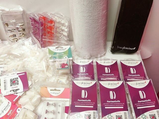 Nagelvoorraad: nail art & uv/led-gels • 424 items • 226 ref. - afbeelding 13 van  29