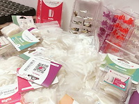 Nagelvoorraad: nail art & uv/led-gels • 424 items • 226 ref. - afbeelding 17 van  29