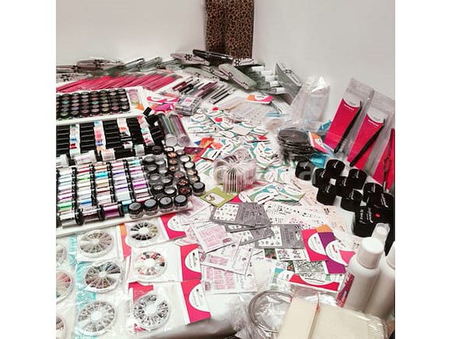 Nagelvoorraad: nail art & uv/led-gels • 425 items • 191 ref. - afbeelding 10 van  20