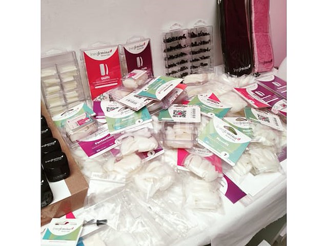 Nagelvoorraad: nail art & uv/led-gels • 425 items • 191 ref. - afbeelding 11 van  20