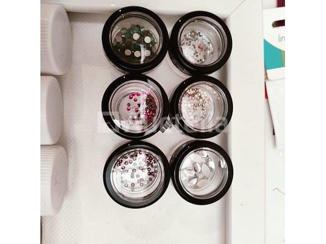 Nagelvoorraad: nail art & uv/led-gels • 432 items • 232 ref. - afbeelding 16 van  20