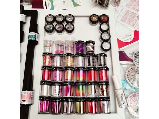 Nagelvoorraad: nail art & uv/led-gels • 432 items • 232 ref. - afbeelding 17 van  20