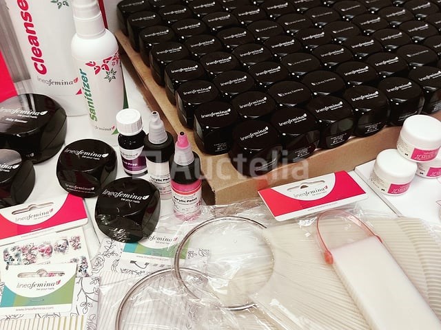 Nagelvoorraad: nail art & uv/led-gels • 440 items • 237 ref. - afbeelding 8 van  16
