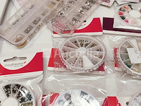 Nagelvoorraad: nail art & uv/led-gels • 440 items • 237 ref. - afbeelding 1 van  16