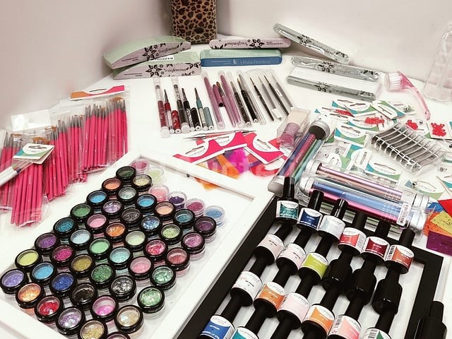 Nagelvoorraad: nail art & uv/led-gels • 440 items • 237 ref. - afbeelding 15 van  16