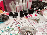 Nagelvoorraad: nail art & uv/led-gels • 440 items • 241 ref. - afbeelding 8 van  19