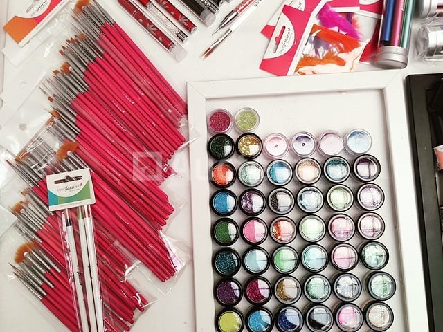 Nagelvoorraad: nail art & uv/led-gels • 440 items • 241 ref. - afbeelding 10 van  19