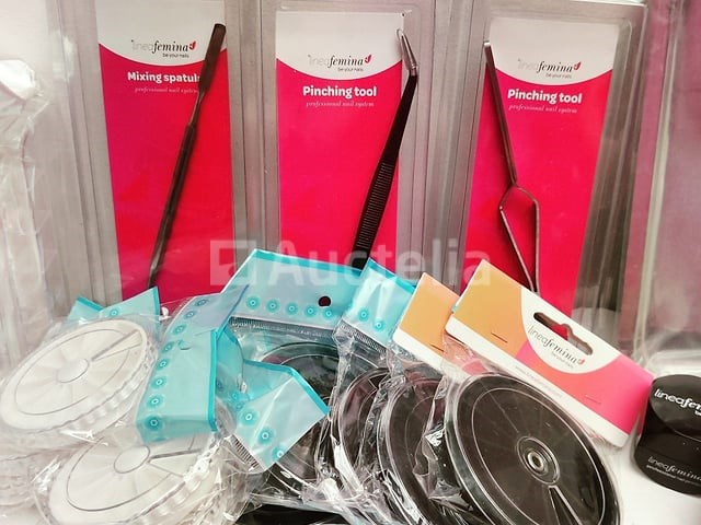 Nagelvoorraad: nail art & uv/led-gels • 440 items • 241 ref. - afbeelding 16 van  19