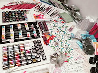 Nagelvoorraad: nail art & uv/led-gels • 440 items • 241 ref. - afbeelding 18 van  19