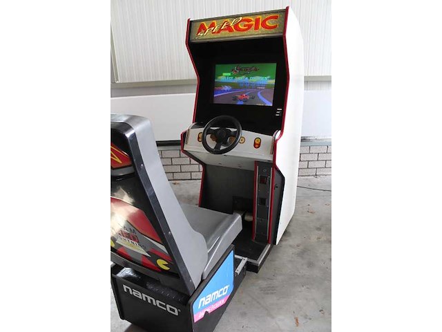 Namco - 1993 - final lap r - speed magic - race arcade - afbeelding 2 van  5