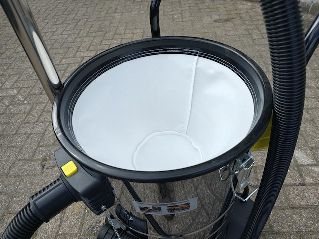 Nat en droogzuiger 100 ltr - afbeelding 6 van  15