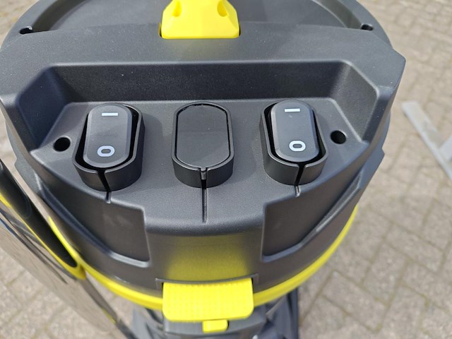 Nat en droogzuiger 100 ltr - afbeelding 15 van  15