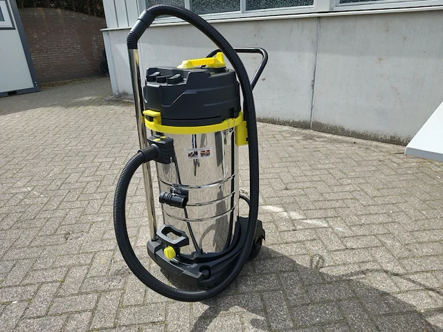 Nat en droogzuiger 100 ltr - afbeelding 9 van  15