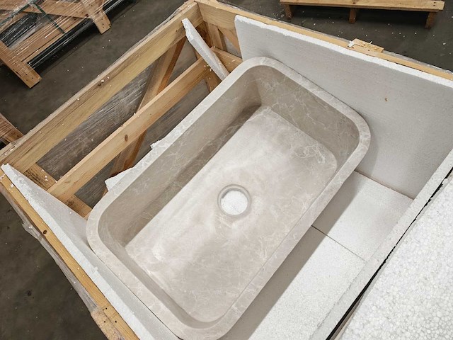 Natuursteen beige marmer wastafel 76x46x26 cm - afbeelding 4 van  6