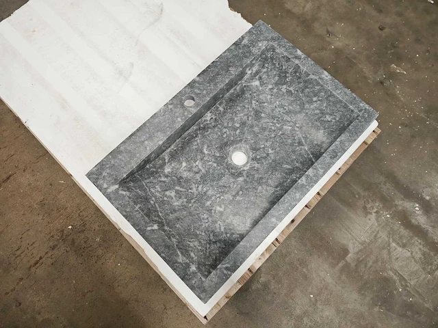 Natuursteen black marmer wastafel 70x46x10 cm - afbeelding 5 van  6