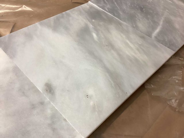 Natuursteen blauw hardsteen gezoet 30,5x30,5 tegel 22,32 m² - afbeelding 15 van  16