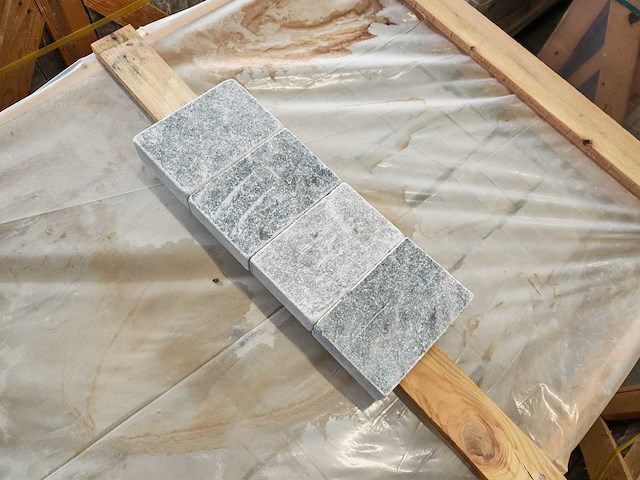 Natuursteen blauwe hardsteen 12x18x5 cm tegel 45,35 m² - afbeelding 6 van  8