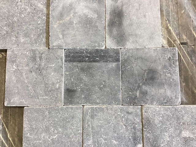 Natuursteen blauwe hardsteen 15x15x2 cm tegel 62,37 m² - afbeelding 1 van  9
