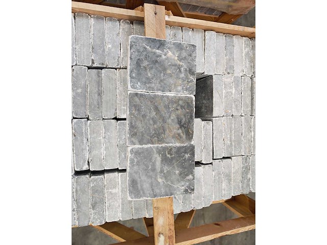 Natuursteen blauwe hardsteen 18x24x5 cm tegel 27,99 m² - afbeelding 4 van  7