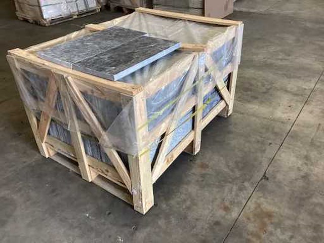 Natuursteen blauwe hardsteen 40x60x3 cm tegel 15,84 m² - afbeelding 1 van  1