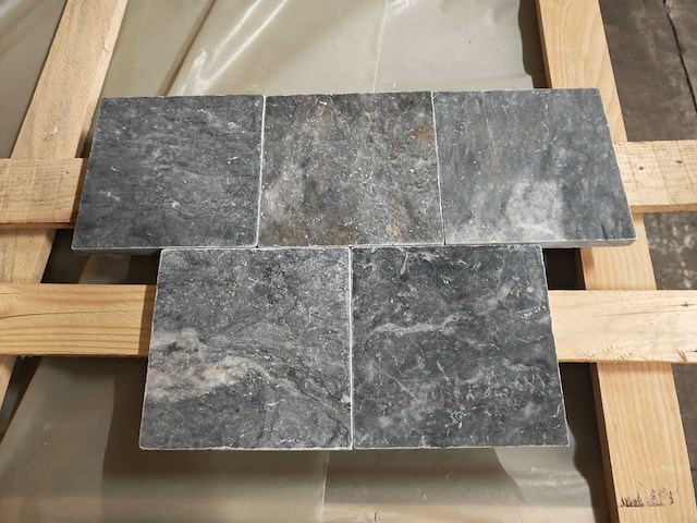 Natuursteen blauwe hardsteen honed 20x20x2 cm tegel 101,76 m² - afbeelding 1 van  9