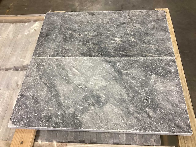 Natuursteen blauwe hardsteen honed 20x20x3 cm tegel 75 m² - afbeelding 8 van  13