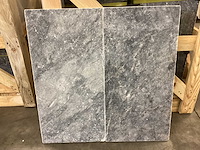 Natuursteen blauwe hardsteen honed 20x20x3 cm tegel 75 m² - afbeelding 1 van  2