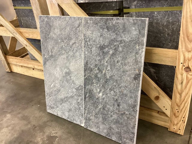 Natuursteen blauwe hardsteen honed 20x20x3 cm tegel 75 m² - afbeelding 8 van  15