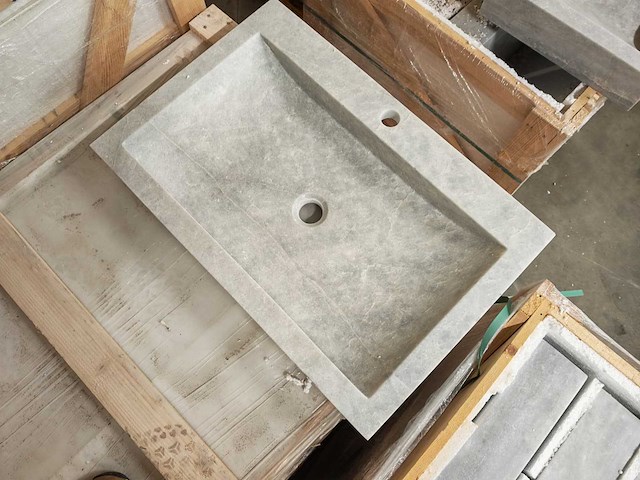 Natuursteen grey marmer wastafel 70x46x10 cm - afbeelding 2 van  5