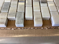 Natuursteen grijs/wit mix mozaïektegel 30x30 cm 9 m² - afbeelding 4 van  5