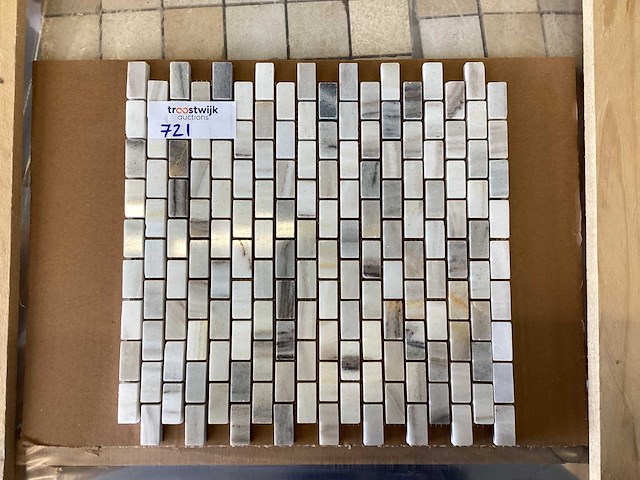 Natuursteen grijs/wit mix mozaïektegel 30x30 cm 9 m² - afbeelding 1 van  6