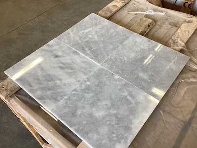 Natuursteen hardsteen blauw gepolijst 30,5x30,5 cm tegel 44 m² - afbeelding 13 van  18