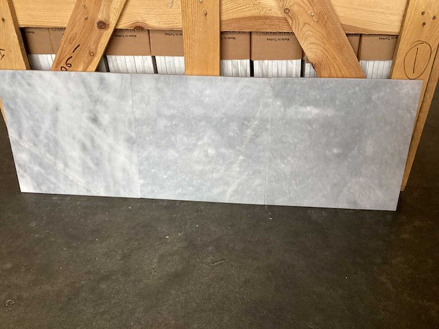 Natuursteen hardsteen blauw gepolijst 30,5x30,5 cm tegel 44 m² - afbeelding 18 van  19