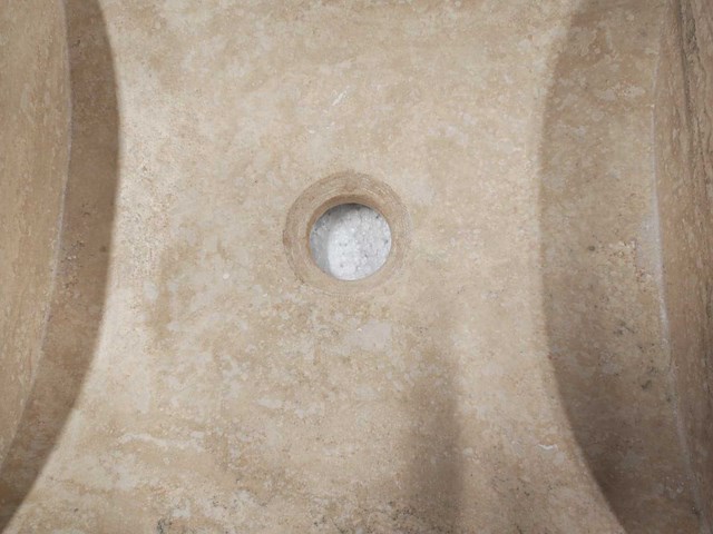 Natuursteen light travertin wastafel 45x40x10 cm - afbeelding 6 van  6