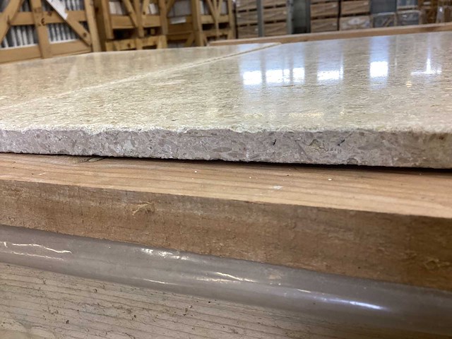 Natuursteen limestone beige 40,6x61 cm tegel 35,66 m² - afbeelding 6 van  16