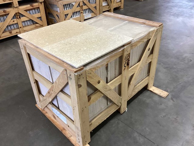 Natuursteen limestone beige 40,6x61 cm tegel 35,66 m² - afbeelding 8 van  17