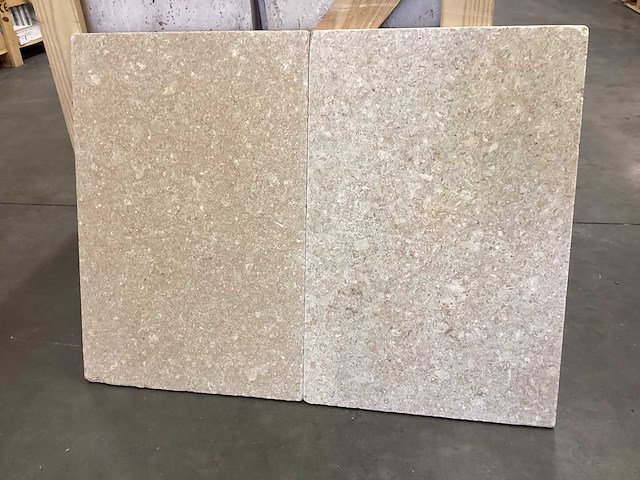 Natuursteen limestone beige 40,6x61 cm tegel 35,66 m² - afbeelding 10 van  17