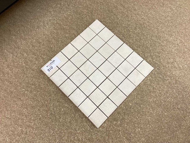 Natuursteen limestone beige 5x5 cm mozaïektegel 30x30 cm 35 stuks - afbeelding 3 van  7