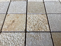 Natuursteen limestone beige mix 5x5 cm mozaïektegel 30x30 cm 105 stuks - afbeelding 6 van  8