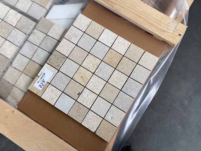Natuursteen limestone beige mix 5x5 cm mozaïektegel 30x30 cm 50 stuks - afbeelding 3 van  8