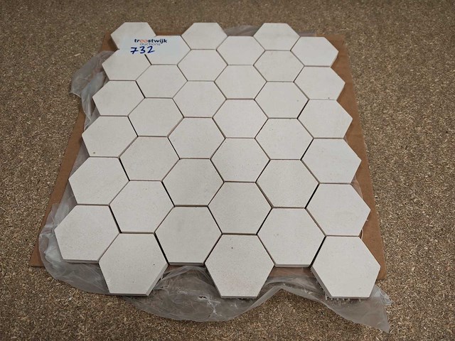Natuursteen limestone wit hexagon 33x28 cm mozaïektegel 4,07 m² - afbeelding 1 van  5
