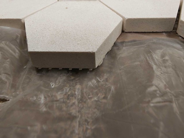 Natuursteen limestone wit hexagon 33x28 cm mozaïektegel 4,07 m² - afbeelding 5 van  5